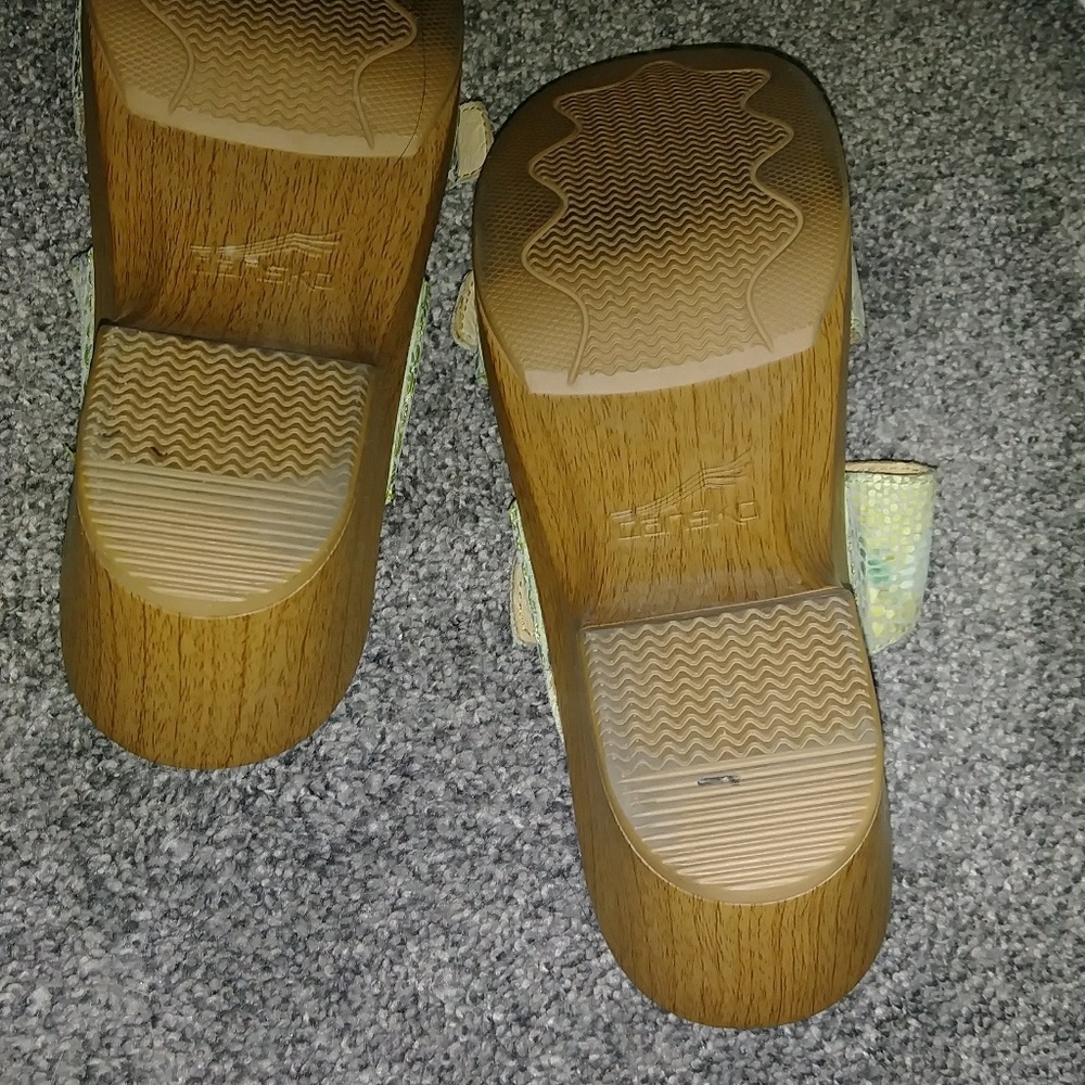 Dansko - size 6.5- shoes- sophie style